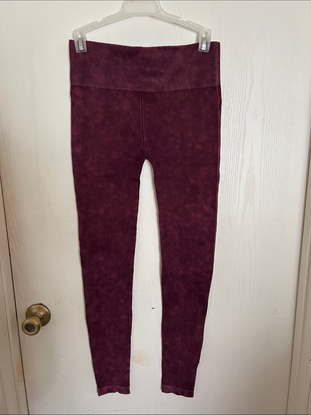 eye candy Juniors Burgundy Textured High-Waist Leggings size 1